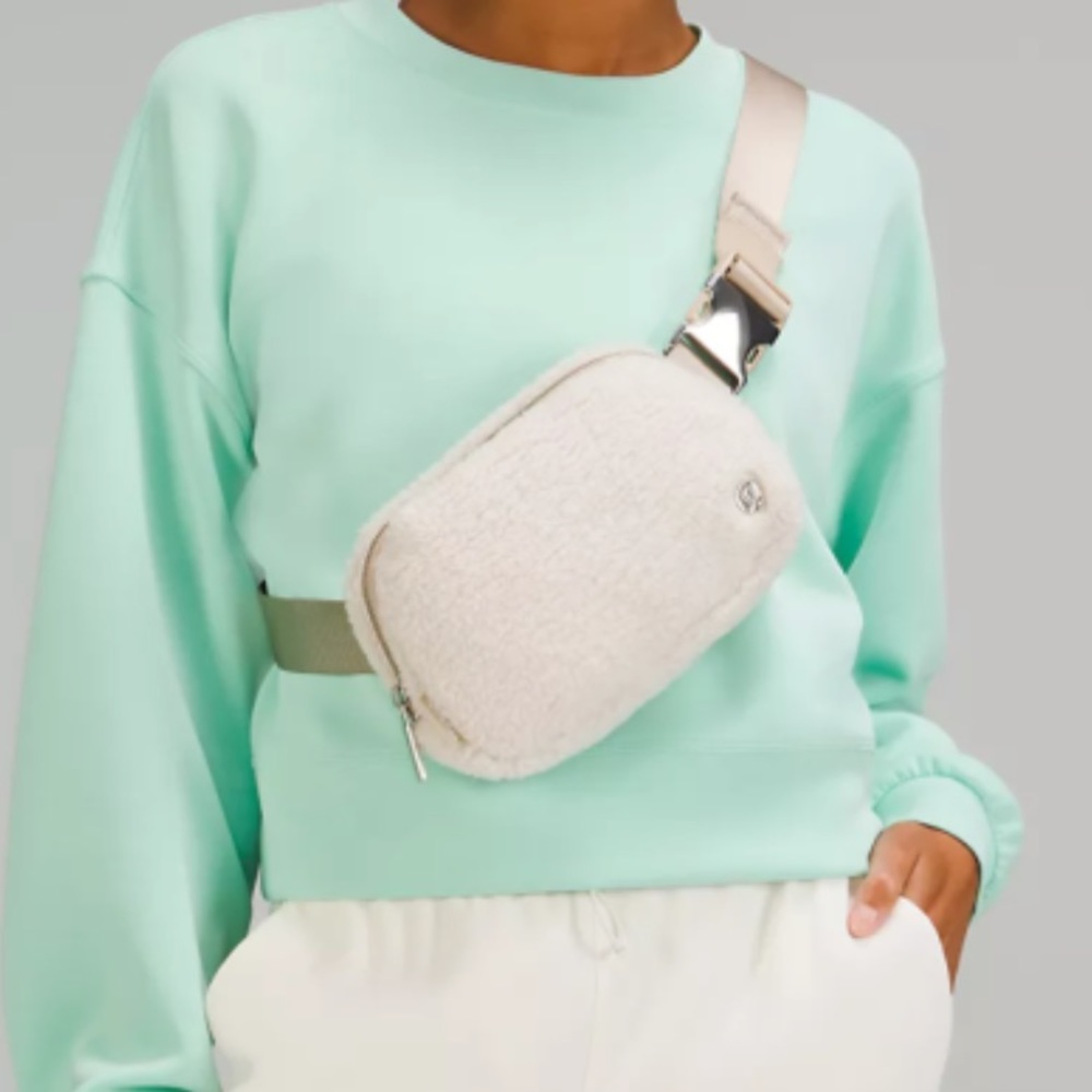 NTW lululemon ivory fleece everywhere belt bag